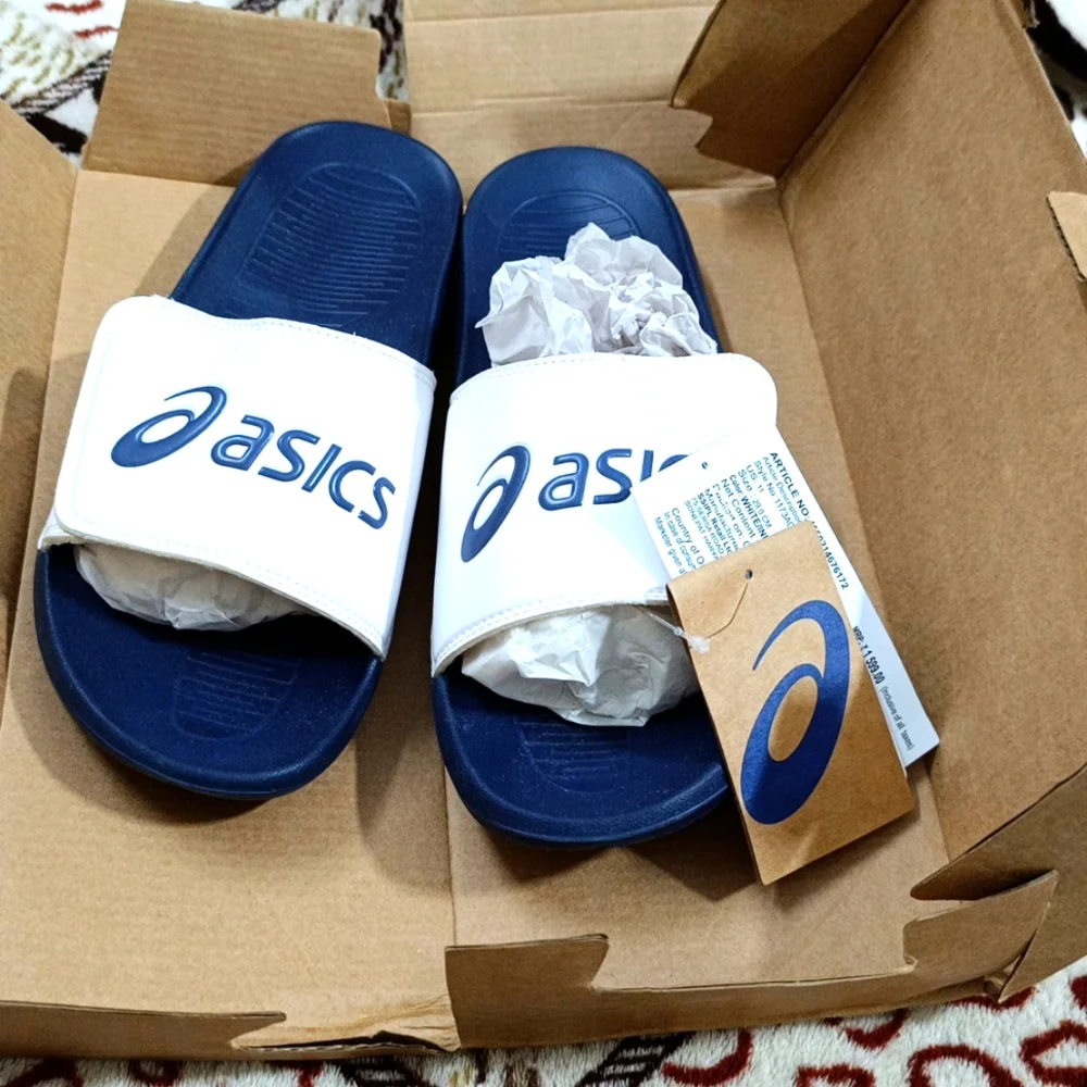 Asics - Picture 1 of 7